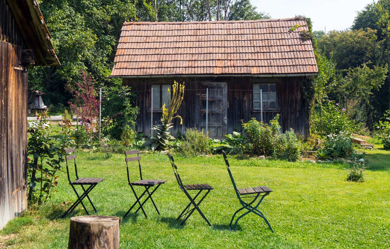 Obenaus Community Life Art of Hosting four chairs